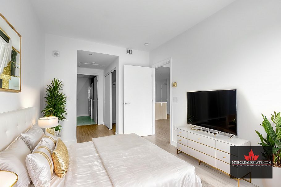 102 747 E 3rd Street North Vancouver, BC - 8