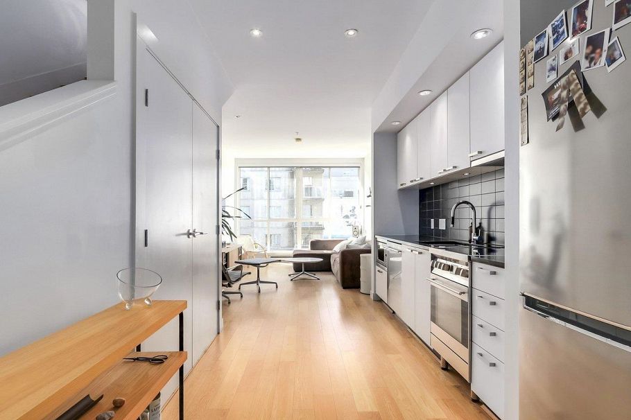 312 557 E Cordova Street Vancouver, BC - 2