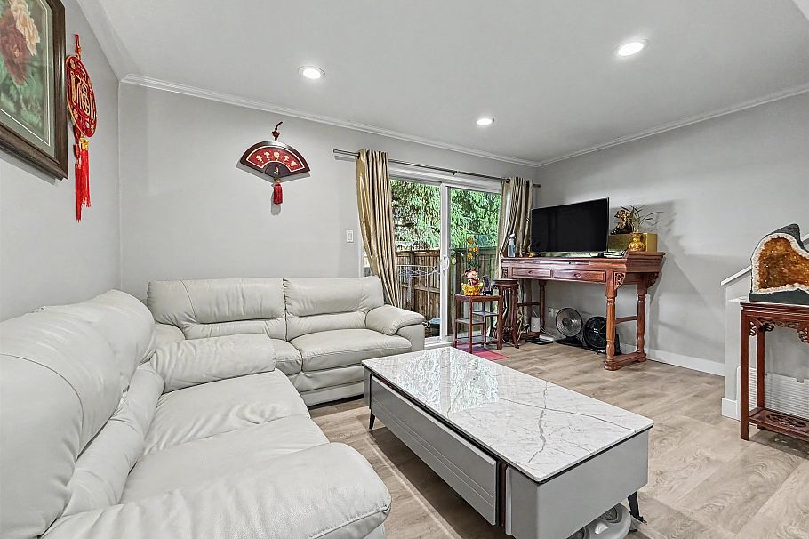 6878 Arlington Street Vancouver, BC - 7