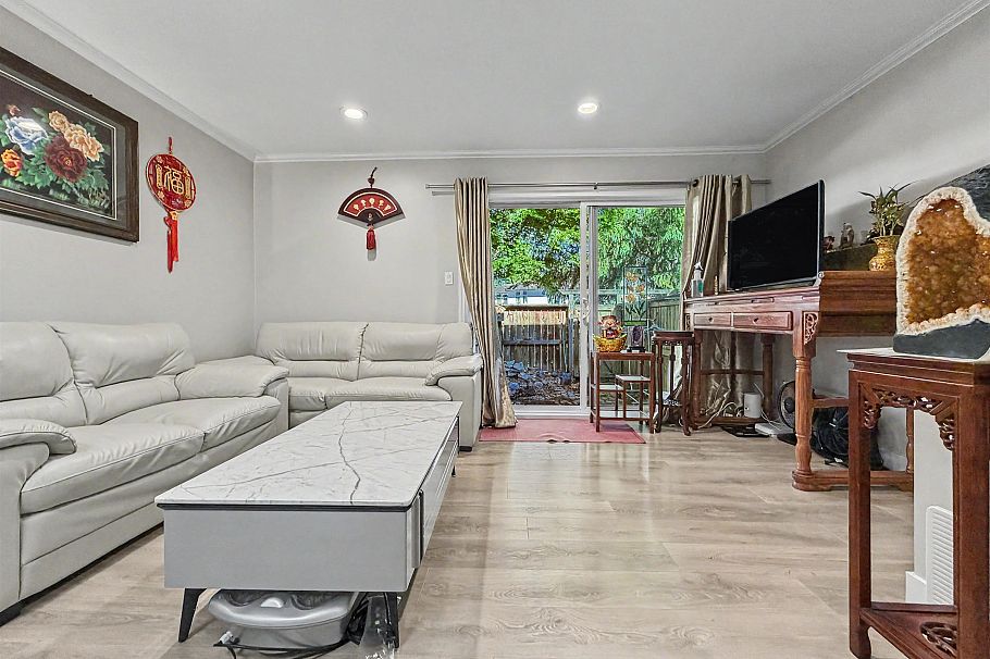 6878 Arlington Street Vancouver, BC - 11