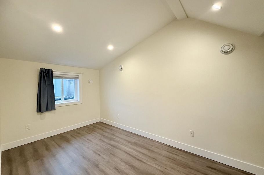 6X W 47TH AVENUE, Vancouver BC V5Y 2X7 Vancouver, BC - 2