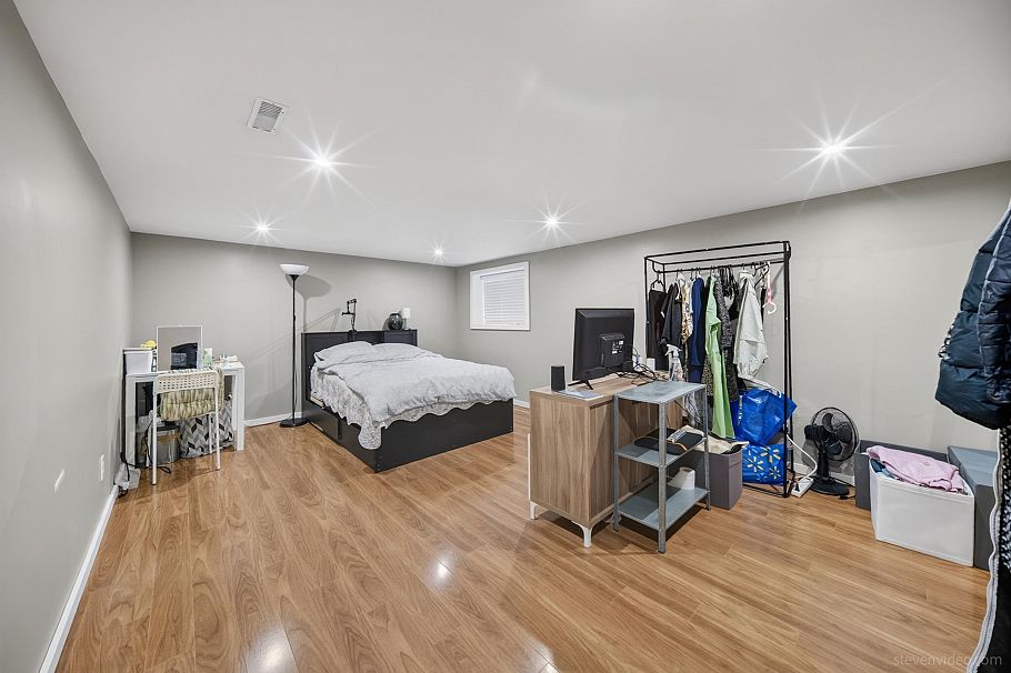 3884 W 20th Avenue Vancouver, BC - 34