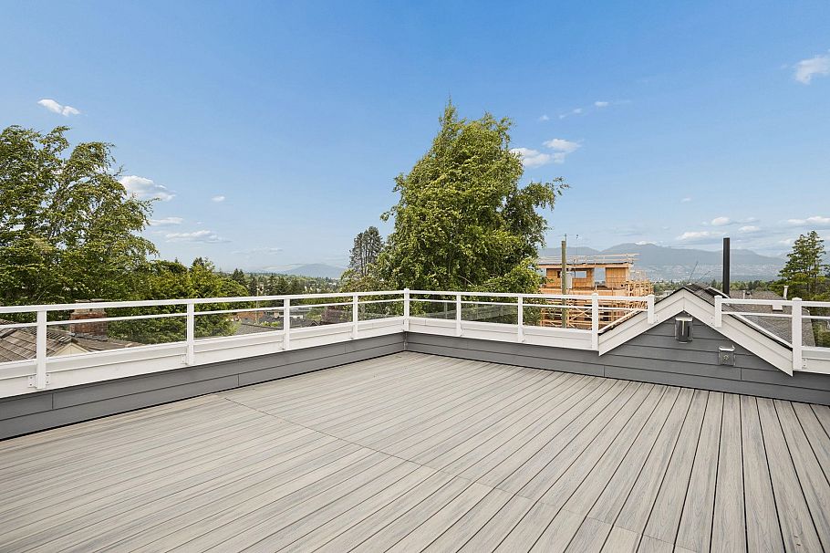2011 W 36th Avenue Vancouver, BC - 34