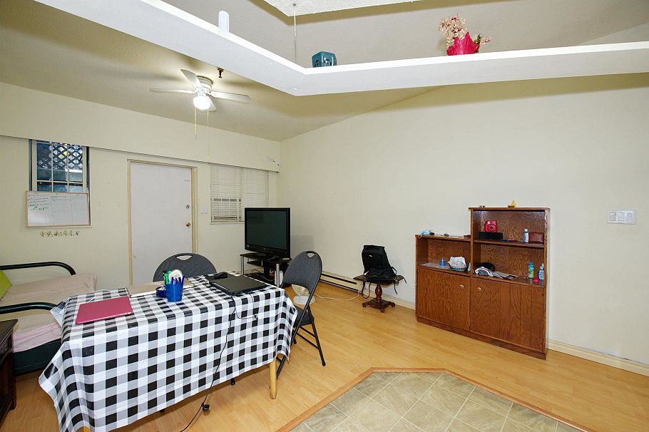 2 862 E Broadway Vancouver, BC - 19