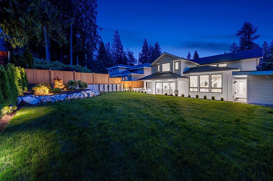 944 Clements Avenue North Vancouver, BC - 6