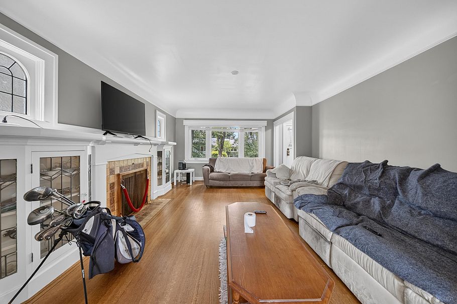3884 W 20th Avenue Vancouver, BC - 8