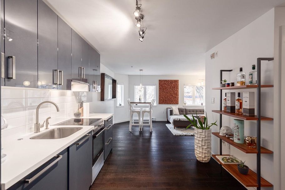 203 370 Carrall Street Vancouver, BC - 10