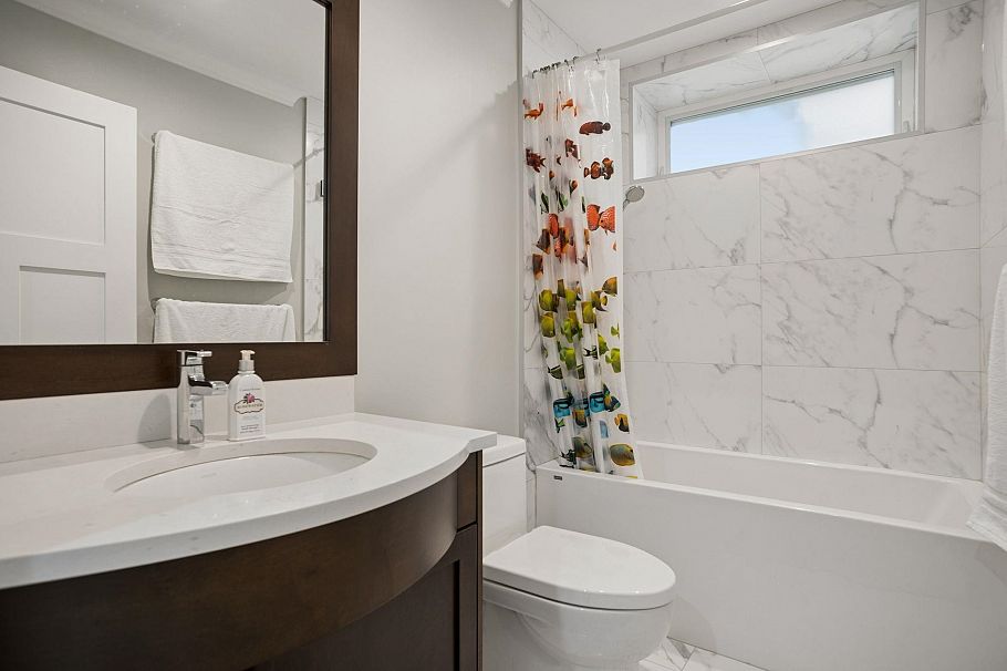 2011 W 36th Avenue Vancouver, BC - 29