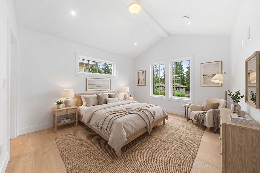 944 Clements Avenue North Vancouver, BC - 33