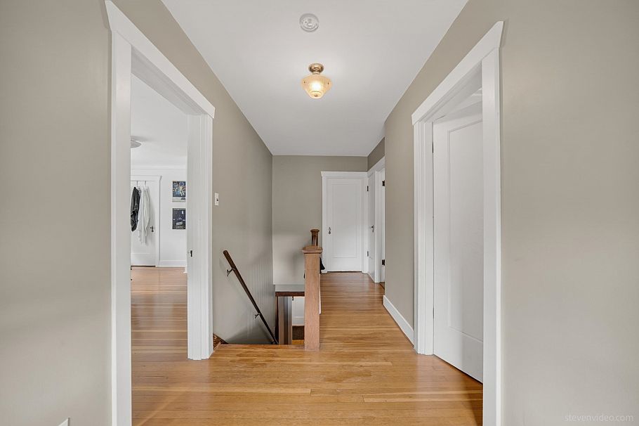 3884 W 20th Avenue Vancouver, BC - 10