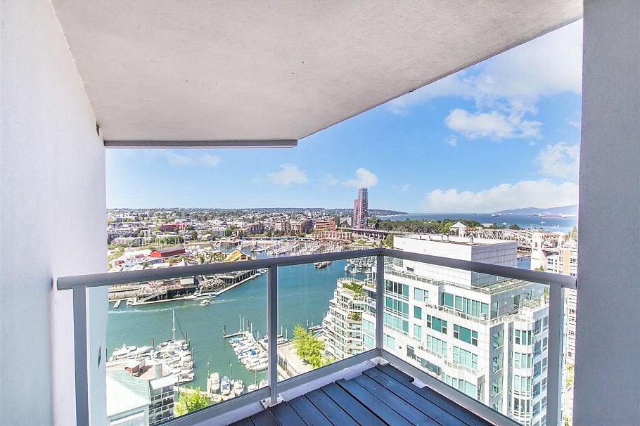 2302 1500 Howe Street Vancouver, BC - 15