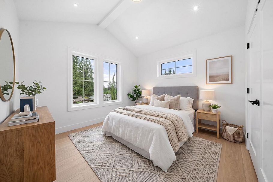 944 Clements Avenue North Vancouver, BC - 34