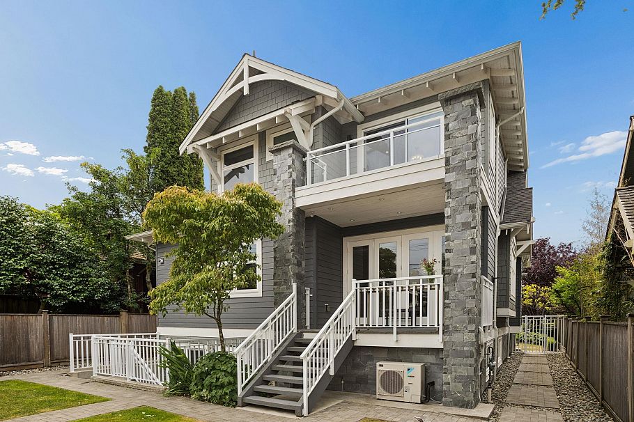 2011 W 36th Avenue Vancouver, BC - 38