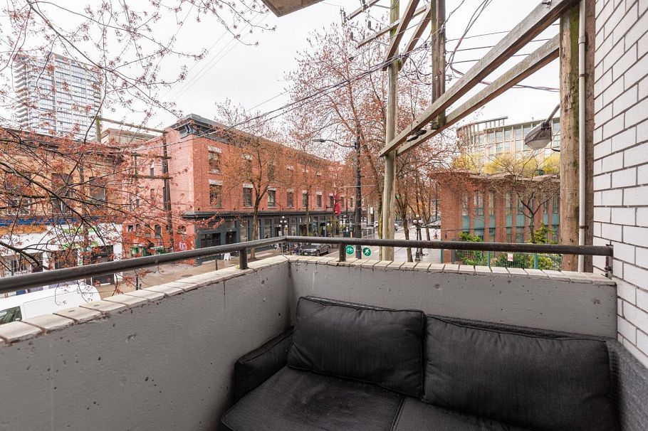 203 370 Carrall Street Vancouver, BC - 23