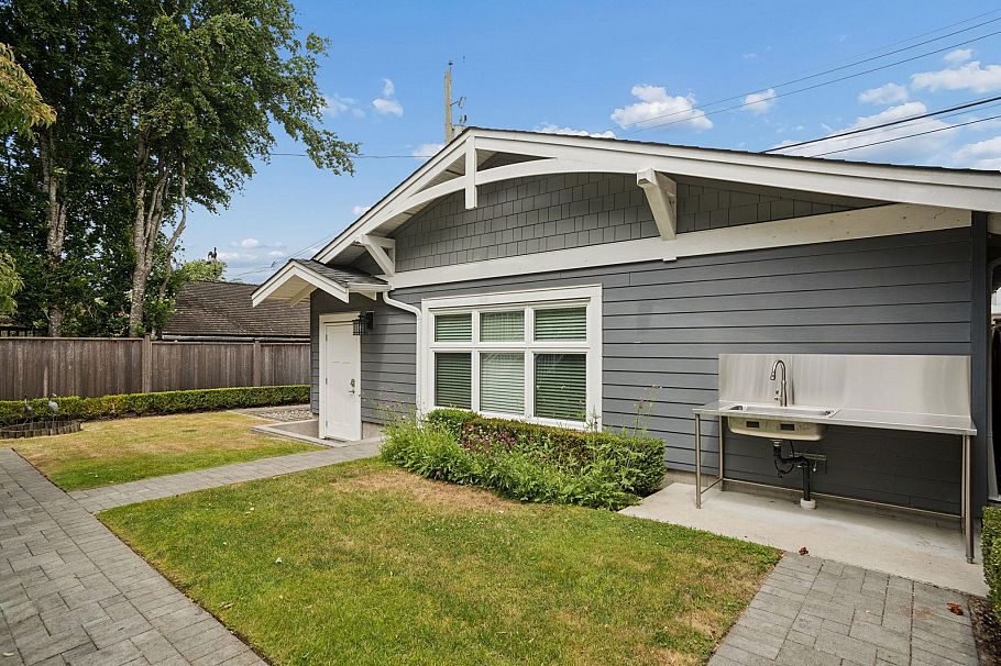2011 W 36th Avenue Vancouver, BC - 40