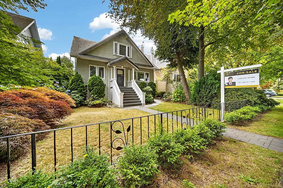 3884 W 20th Avenue Vancouver, BC - 1