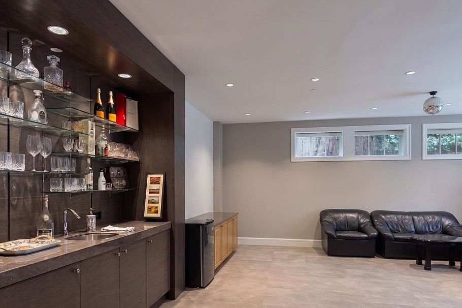 1028 W 58th Avenue Vancouver, BC - 8