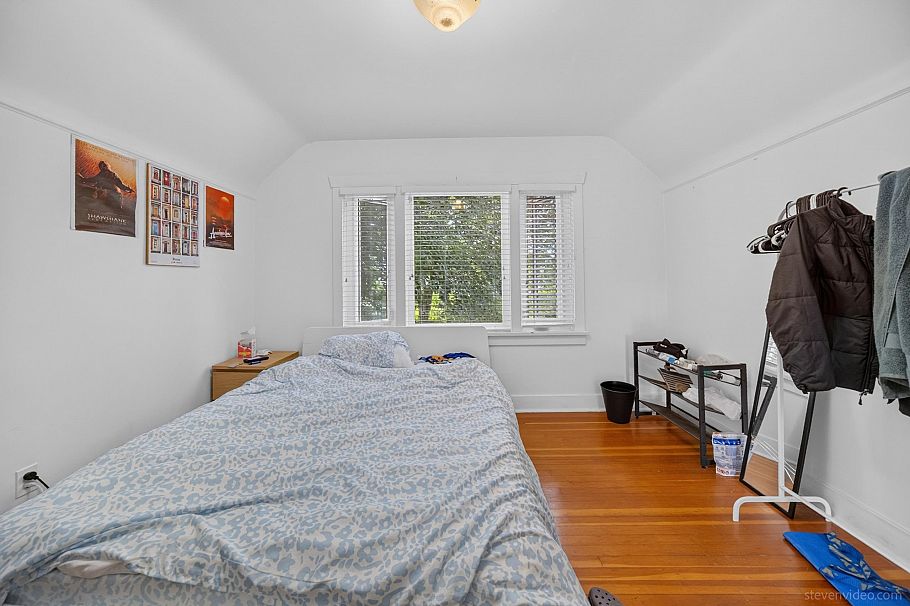 3884 W 20th Avenue Vancouver, BC - 29