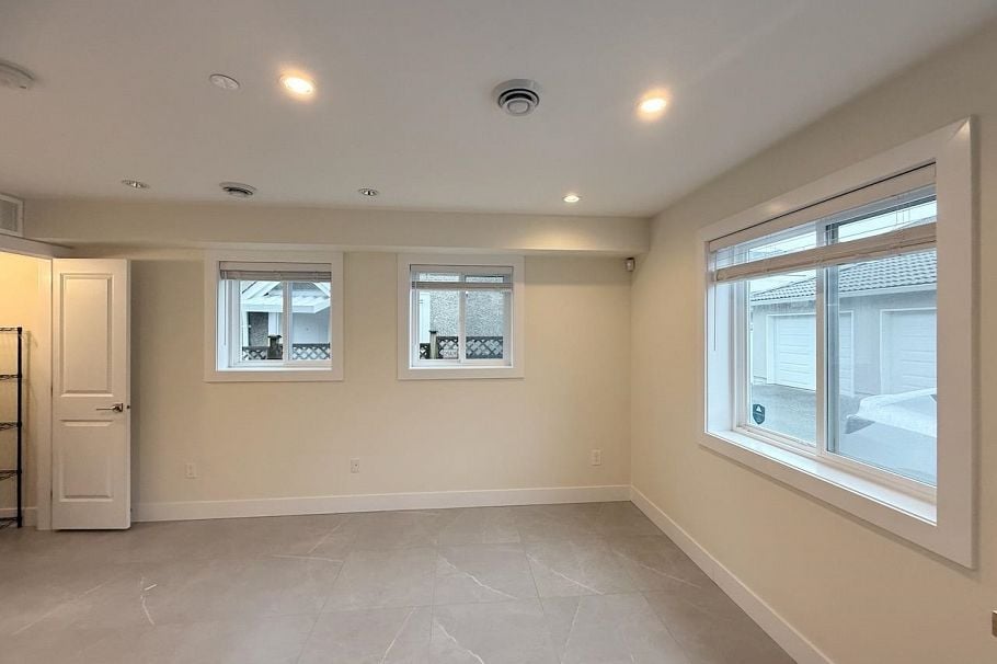 6X W 47TH AVENUE, Vancouver BC V5Y 2X7 Vancouver, BC - 3