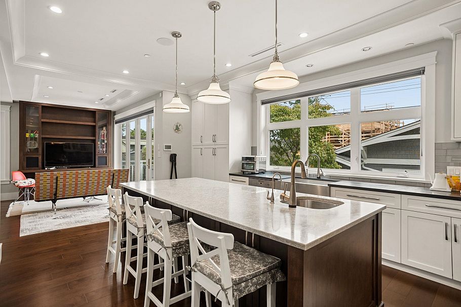 2011 W 36th Avenue Vancouver, BC - 14