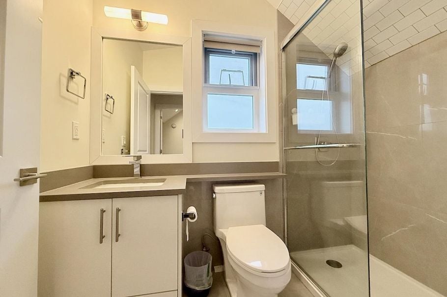 6X W 47TH AVENUE, Vancouver BC V5Y 2X7 Vancouver, BC - 5