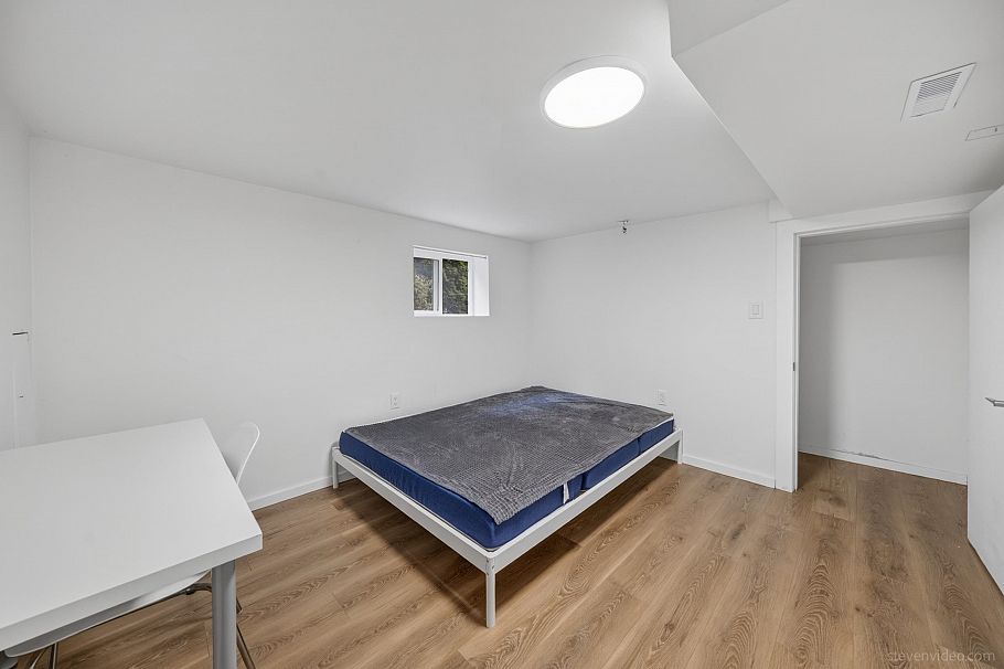 3884 W 20th Avenue Vancouver, BC - 26
