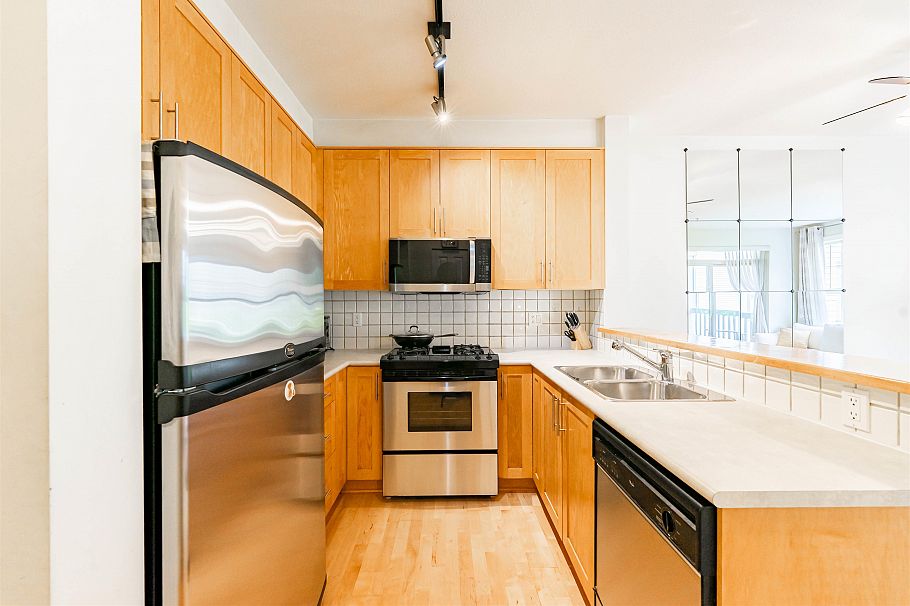 2303 4625 Valley Drive Vancouver, BC - 11