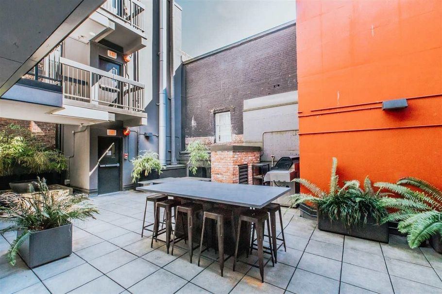203 370 Carrall Street Vancouver, BC - 25