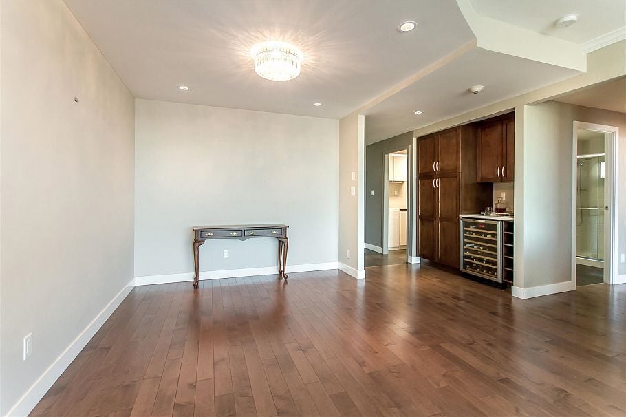 2302 1500 Howe Street Vancouver, BC - 7