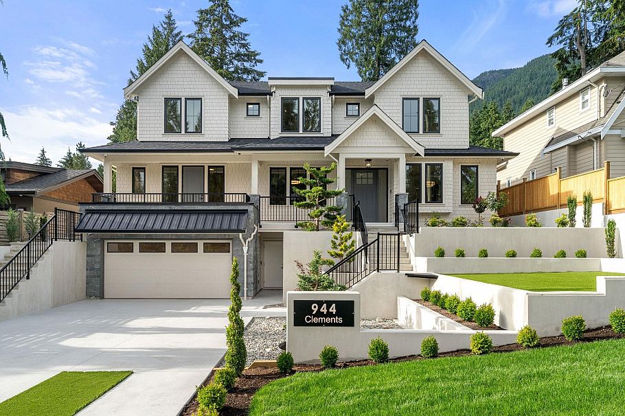 944 Clements Avenue North Vancouver, BC - 4