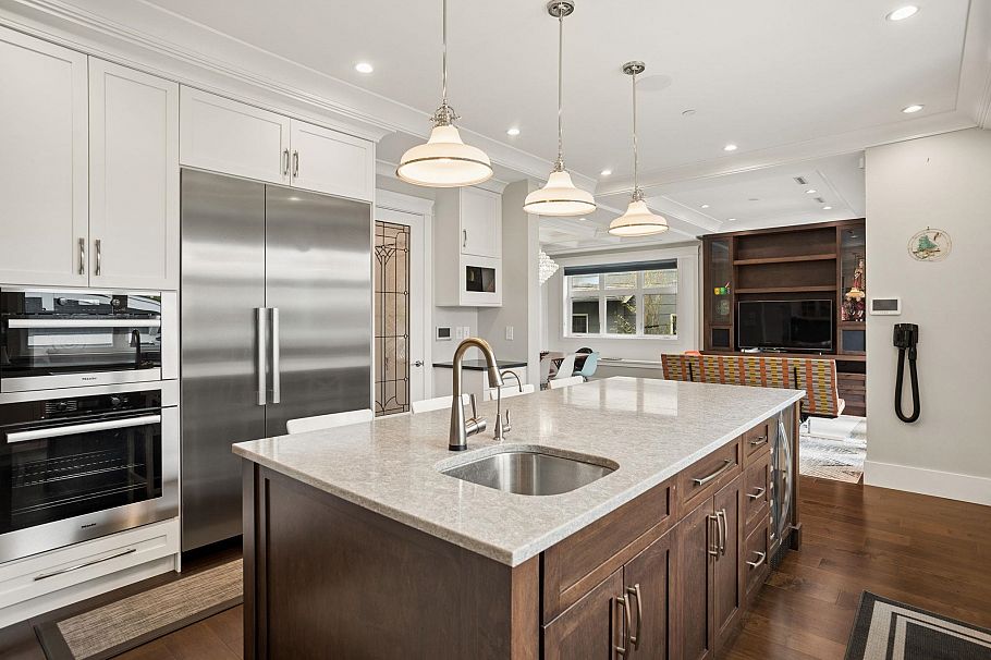 2011 W 36th Avenue Vancouver, BC - 13