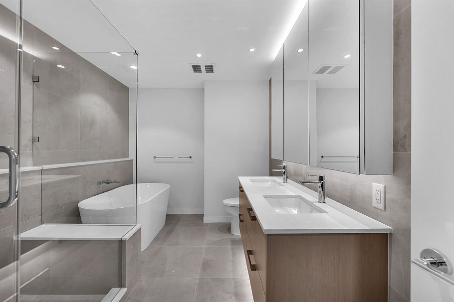 506 128 W 15th Street North Vancouver, BC - 15