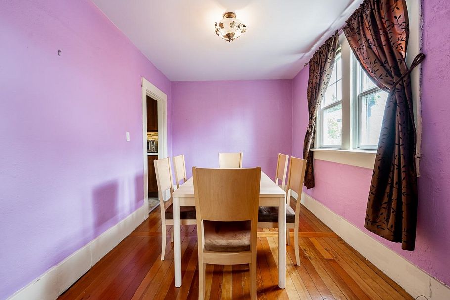 264 W Queens Road North Vancouver, BC - 5