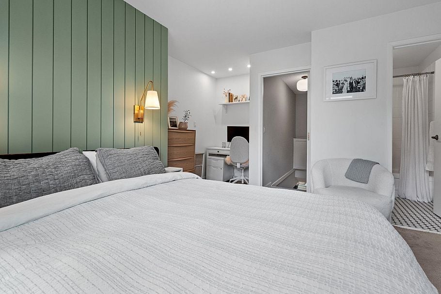 218 W 15th Avenue Vancouver, BC - 26