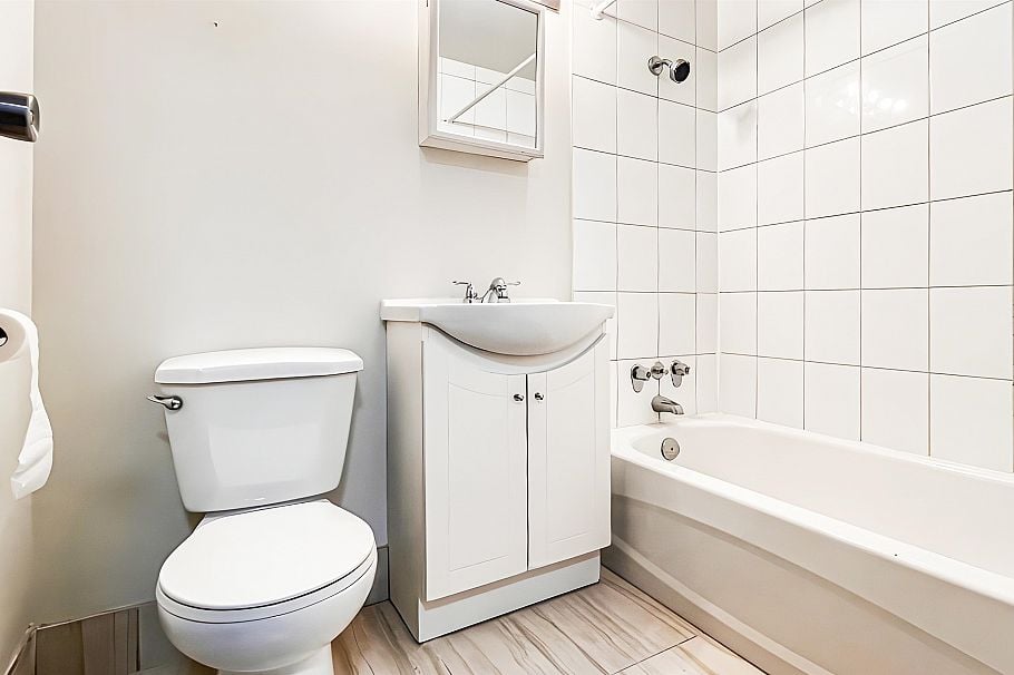 002 1925 NELSONSTREET, Vancouver BC V6G 1K9 Vancouver, BC - 5