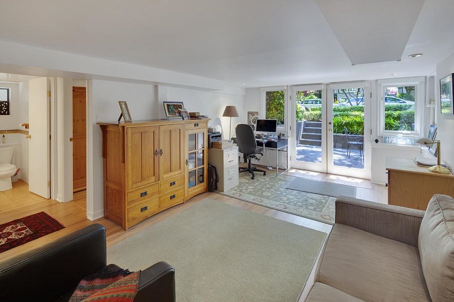 3963 W 18th Avenue Vancouver, BC - 29