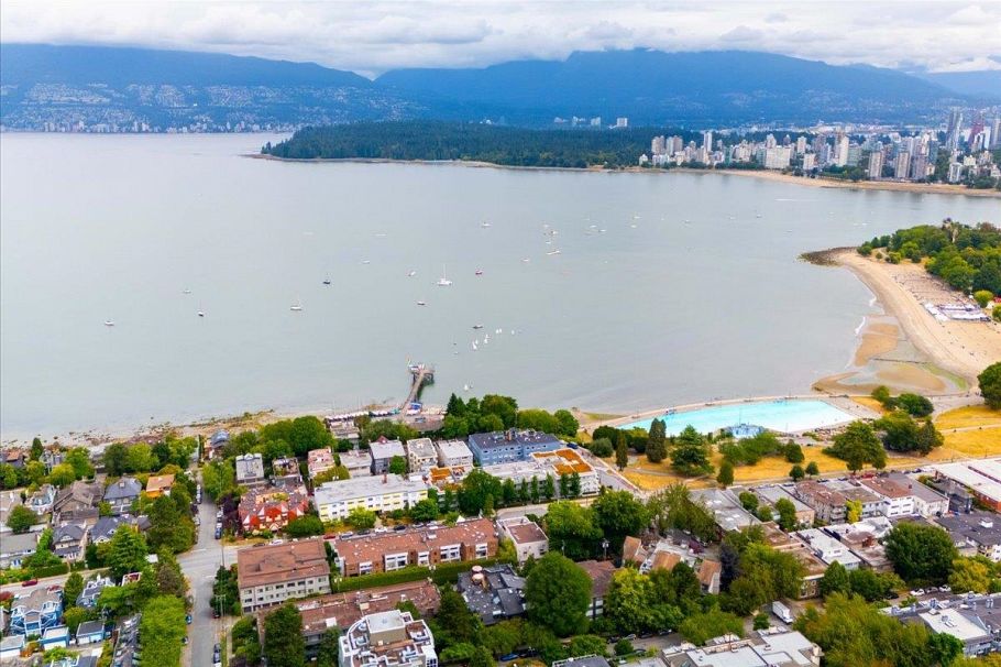 107 2455 York Avenue Vancouver, BC - 22