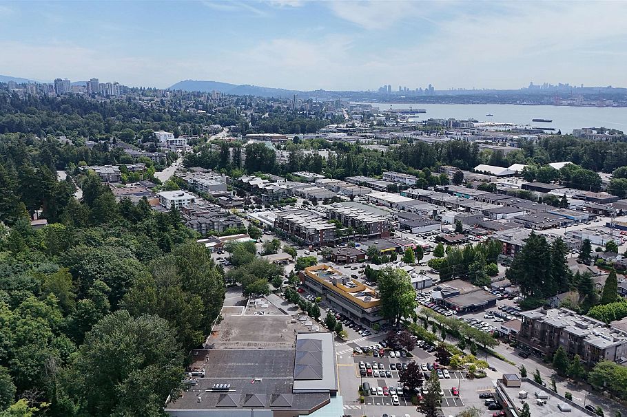 305 1177 Marine Drive North Vancouver, BC - 35