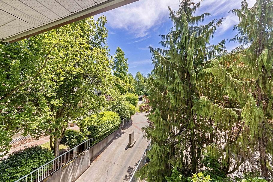 312 3658 Banff Court North Vancouver, BC - 16