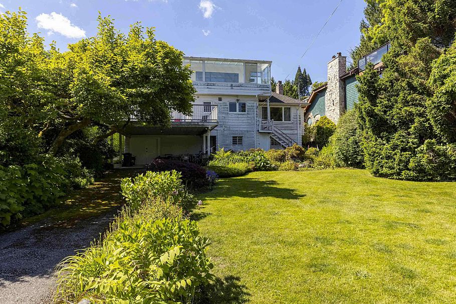 4355 W 3rd Avenue Vancouver, BC - 26
