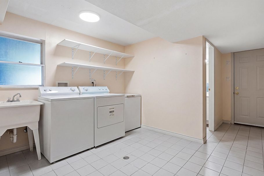 3099 Dryden Way North Vancouver, BC - 19