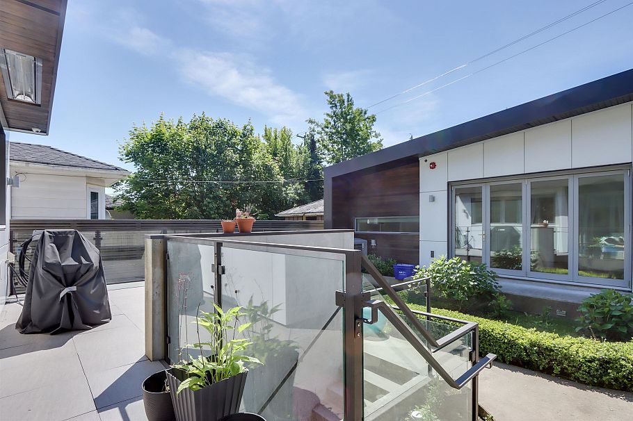 4368 W 15th Avenue Vancouver, BC - 27