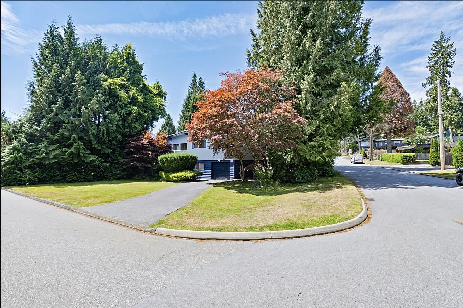 3099 Dryden Way North Vancouver, BC - 26