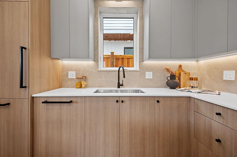 1- 2547 E 2nd Avenue Vancouver, BC - 15
