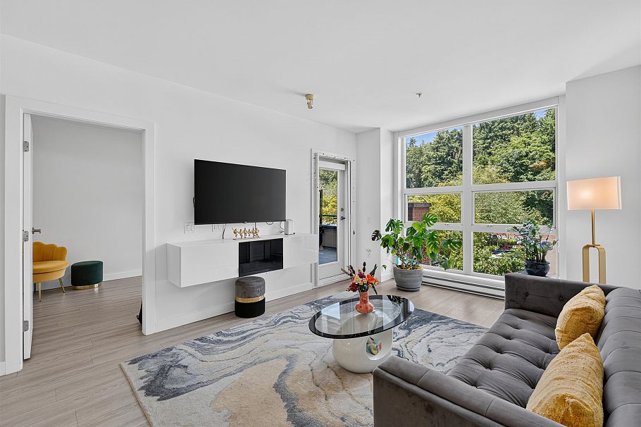 305 1177 Marine Drive North Vancouver, BC - 4
