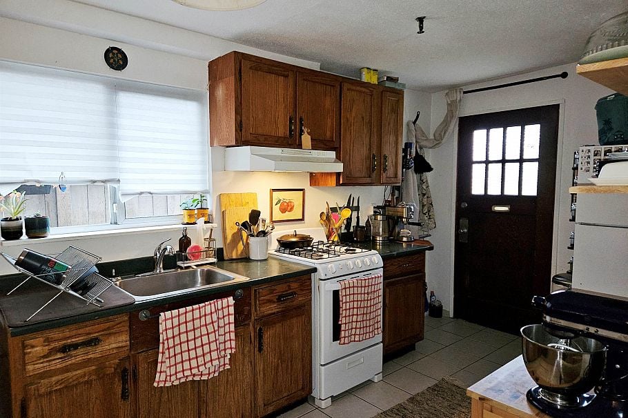 2834 Victoria Drive Vancouver, BC - 23