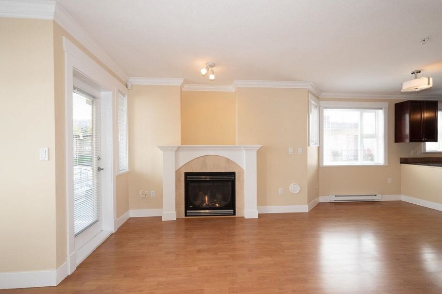 304 152 E 12th Street North Vancouver, BC - 12
