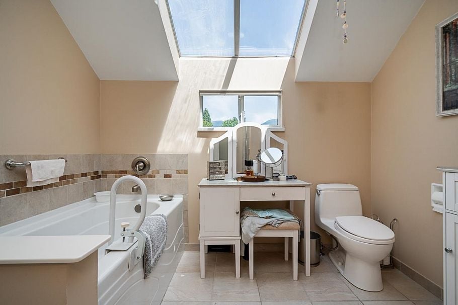 1416 Mahon Avenue North Vancouver, BC - 28