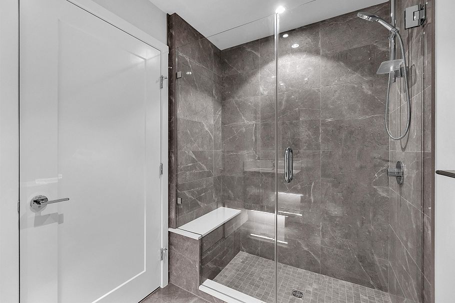 506 128 W 15th Street North Vancouver, BC - 22