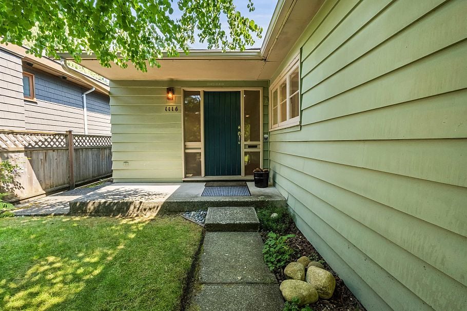 1116 W 20th Street North Vancouver, BC - 5